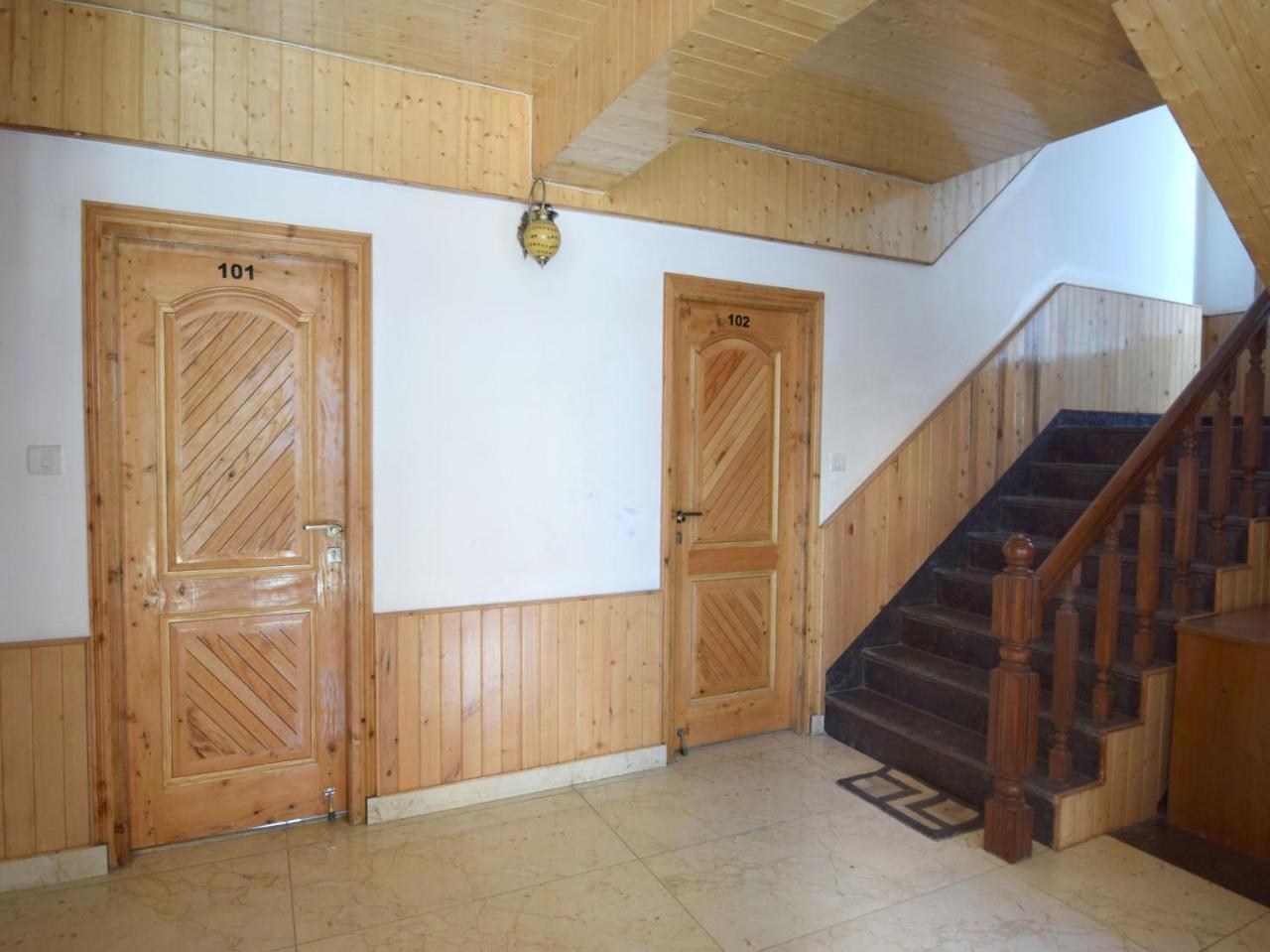 Oyo 10255 Hotel Red Apple Manāli Kültér fotó
